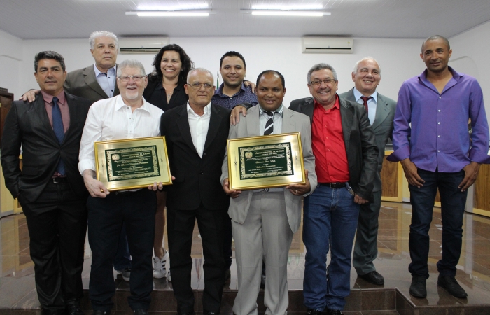Alvimar e Dr. Gleizer recebem título de Cidadão Honorário