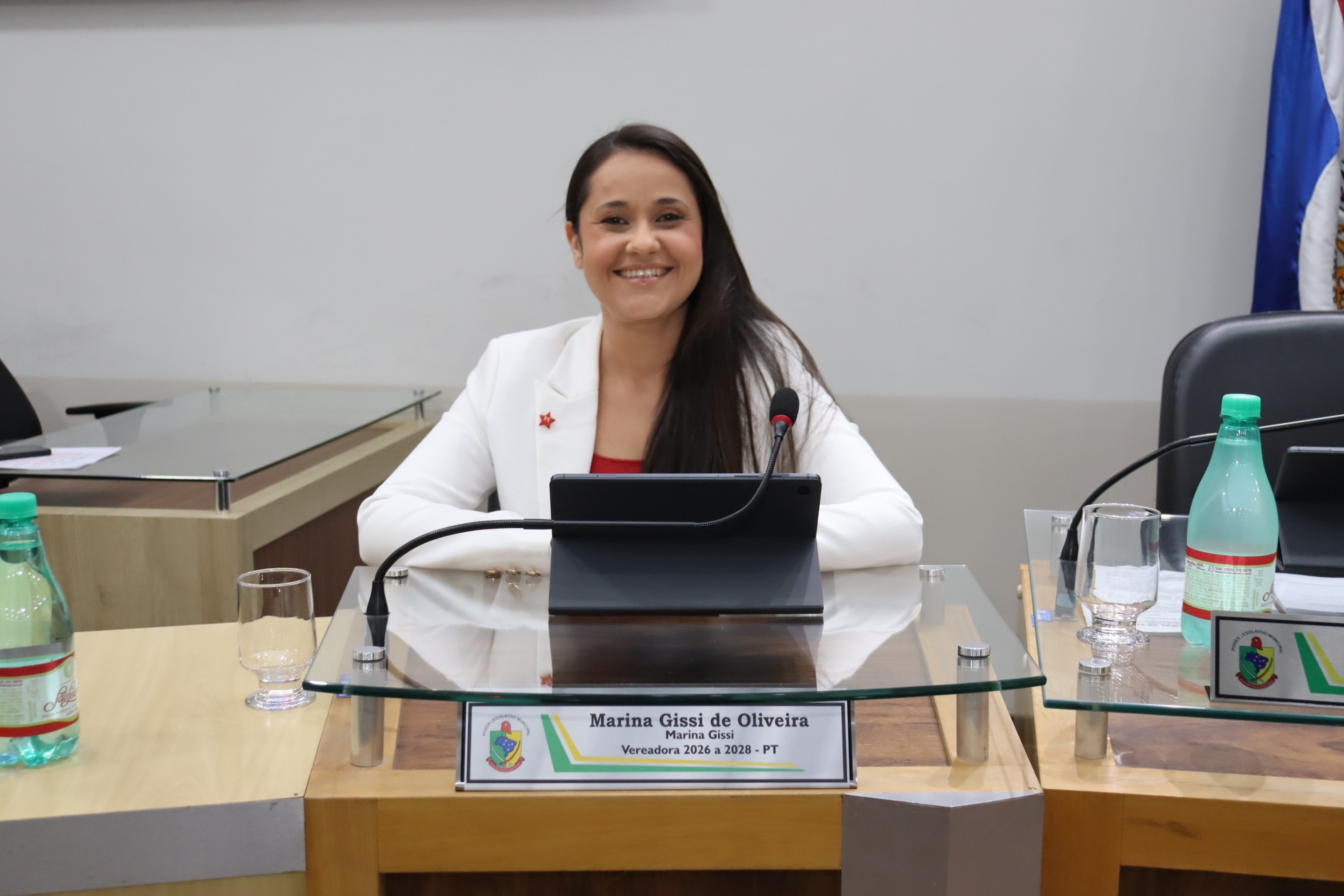 Marina Gissi toma posse como vereadora da Câmara Municipal de Alfenas