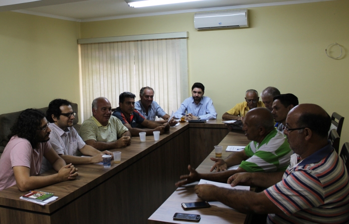 Câmara Municipal de Alfenas firma parcerias para formação política de jovens da cidade