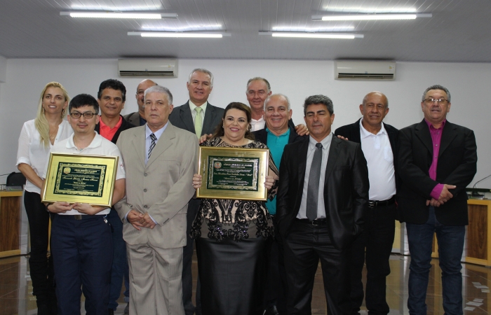Elizabete e Dr. Fernando recebem Diploma de Honra ao Mérito