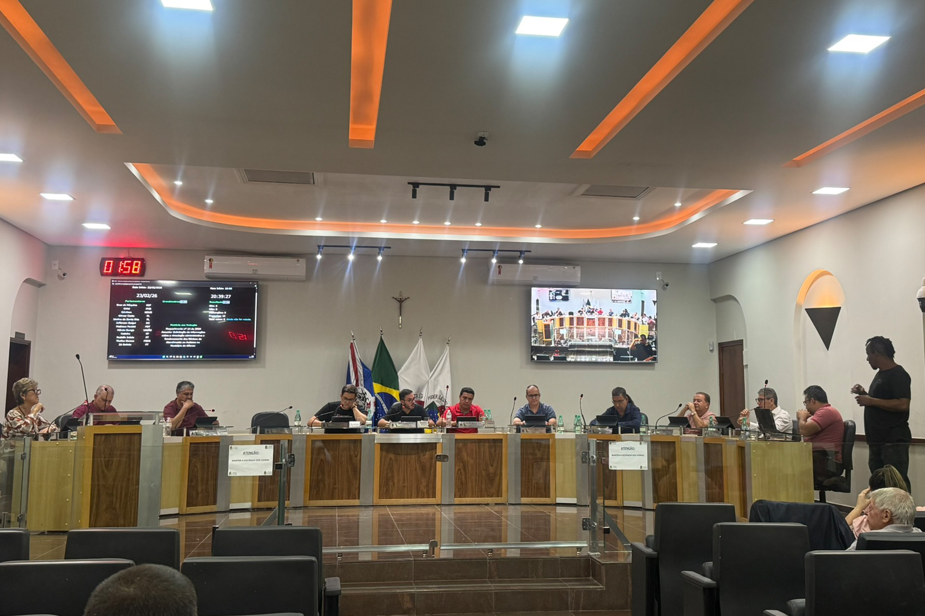 Fiscalização e transparência marcam Reunião Ordinária da Câmara de Alfenas